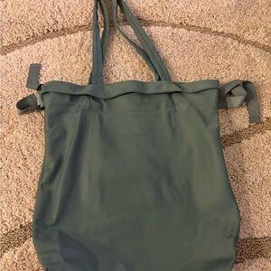 Stylish Green Lululemon Tote Bag
